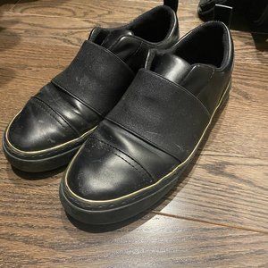 Guess black slip on runners